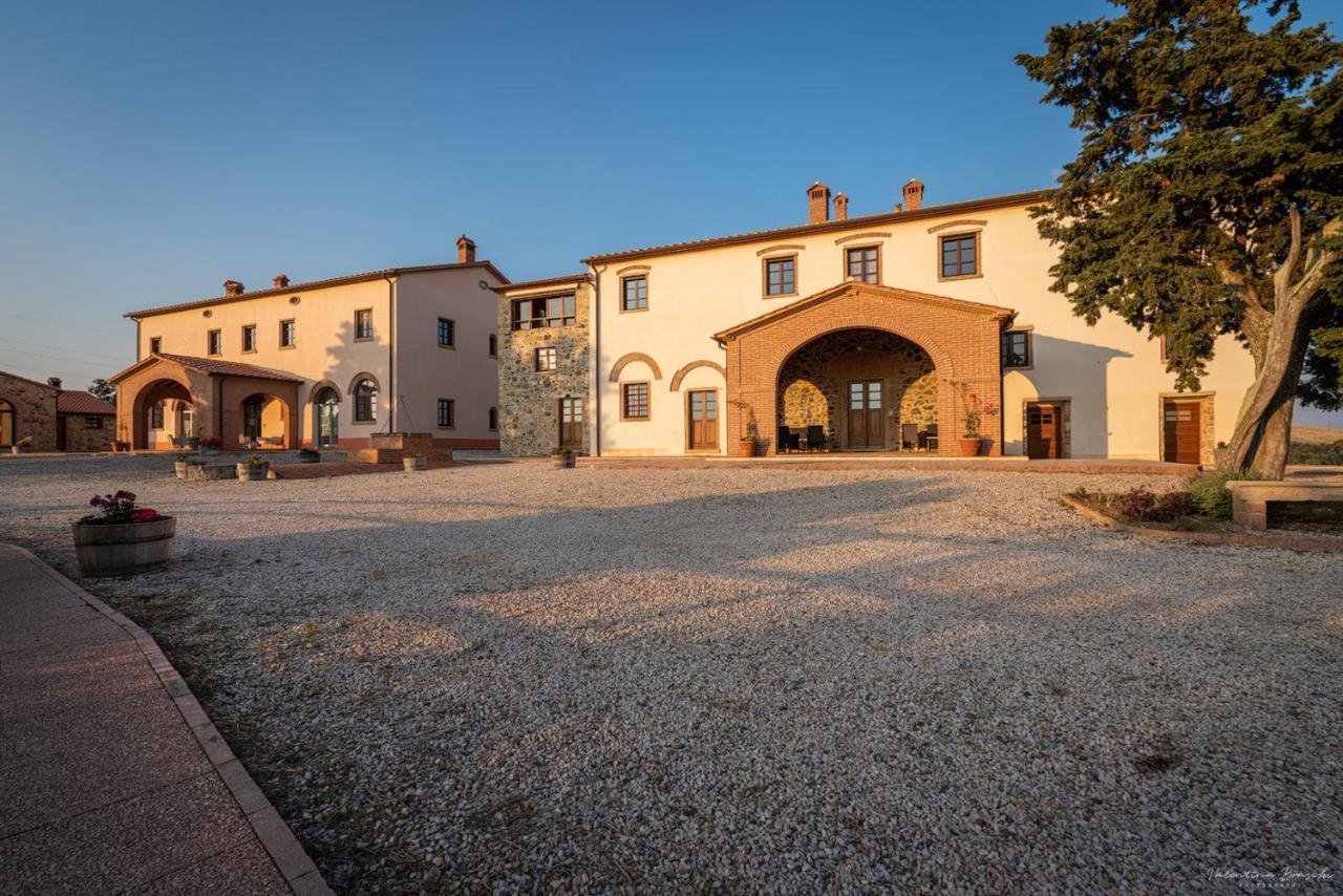 Agriturismo Tenuta Pakravan Papi Riparbella Esterno foto