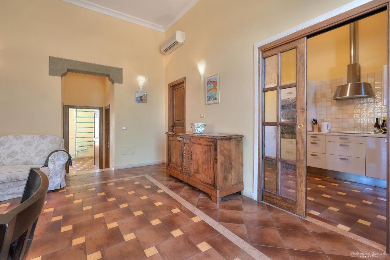 Agriturismo Tenuta Pakravan Papi Riparbella Esterno foto