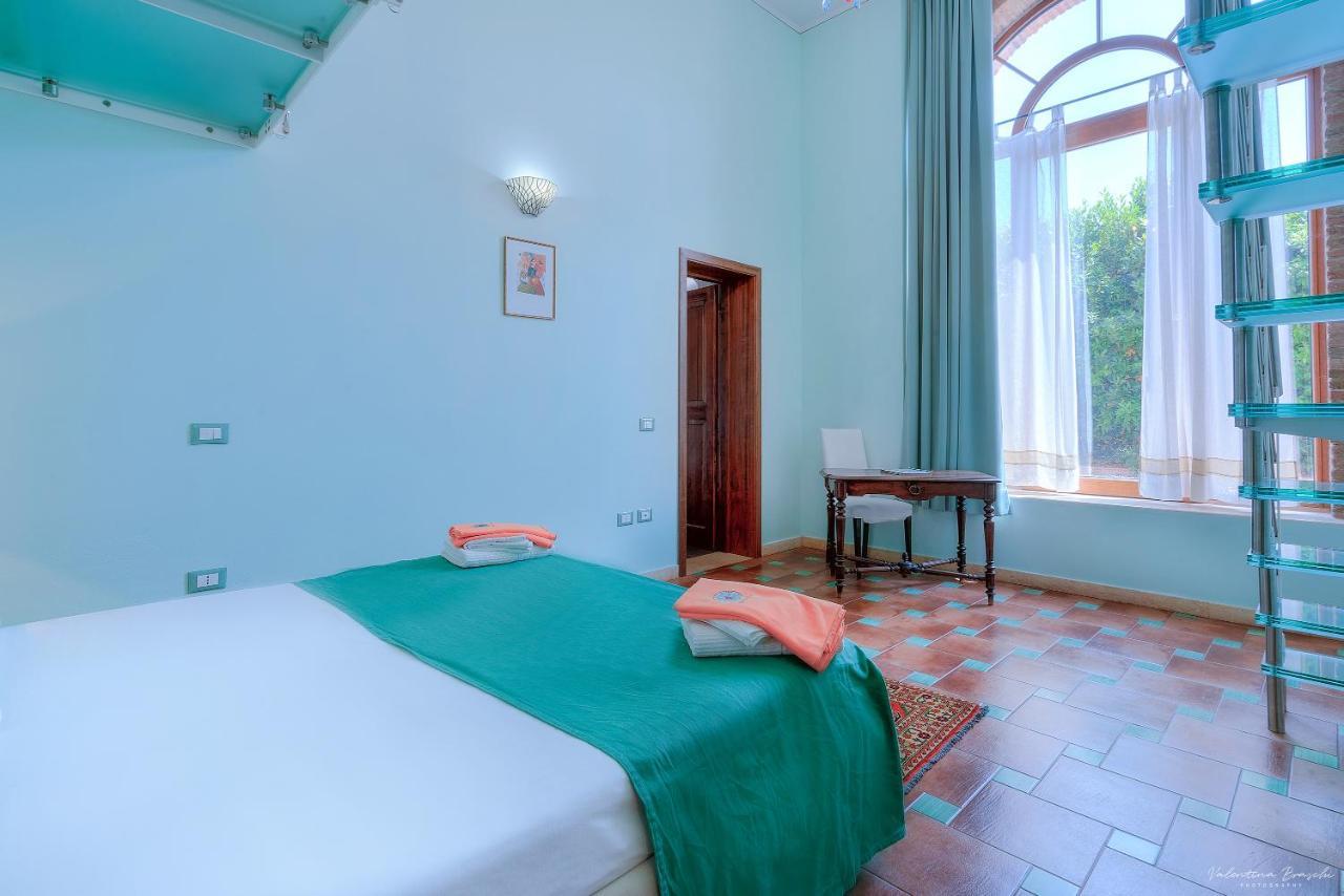 Agriturismo Tenuta Pakravan Papi Riparbella Esterno foto