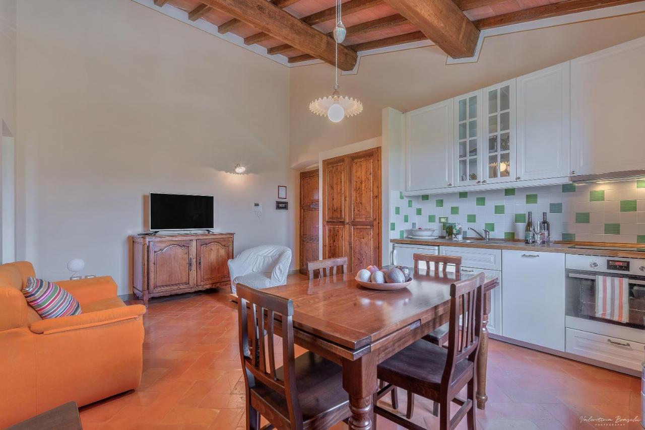 Agriturismo Tenuta Pakravan Papi Riparbella Esterno foto