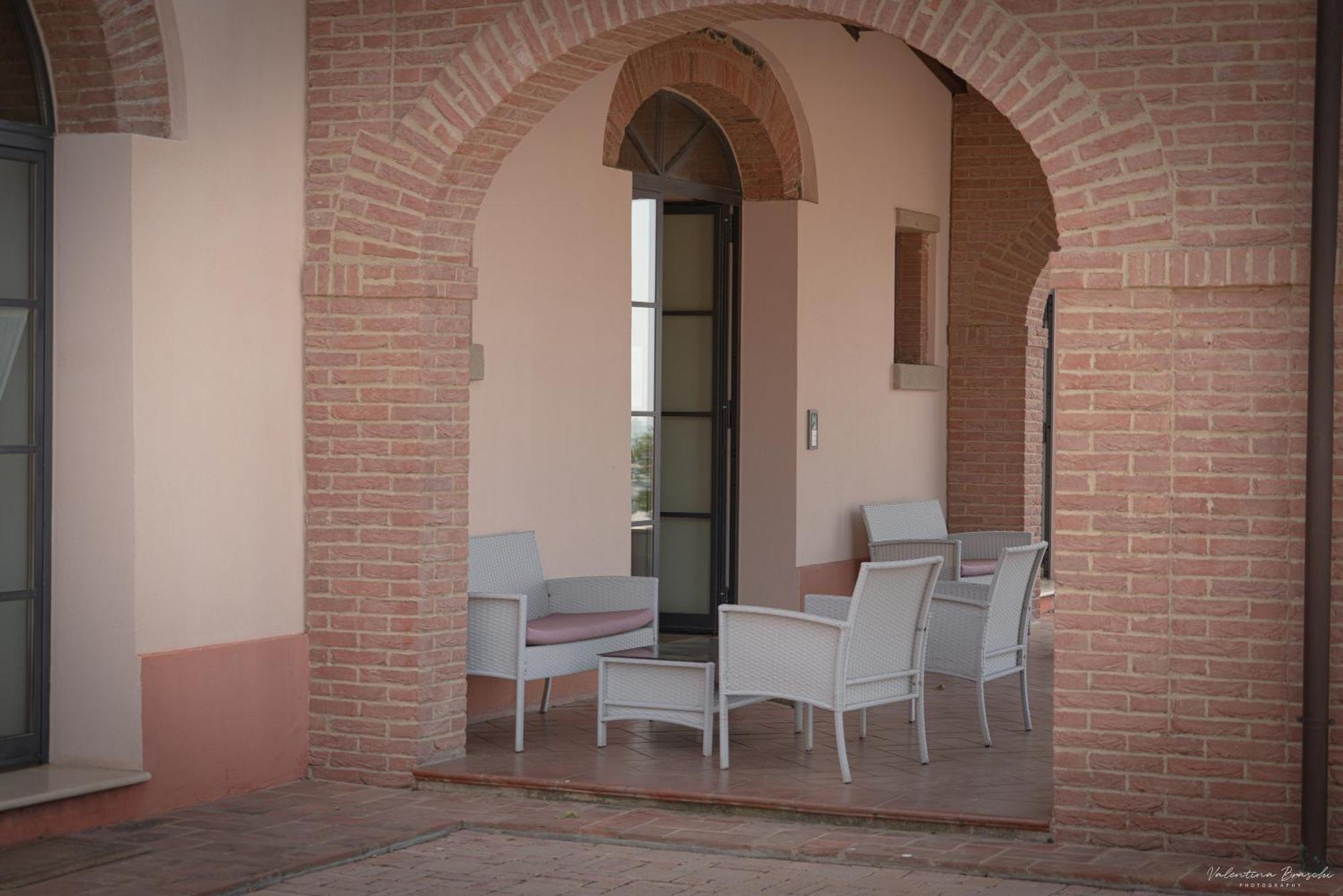 Agriturismo Tenuta Pakravan Papi Riparbella Esterno foto