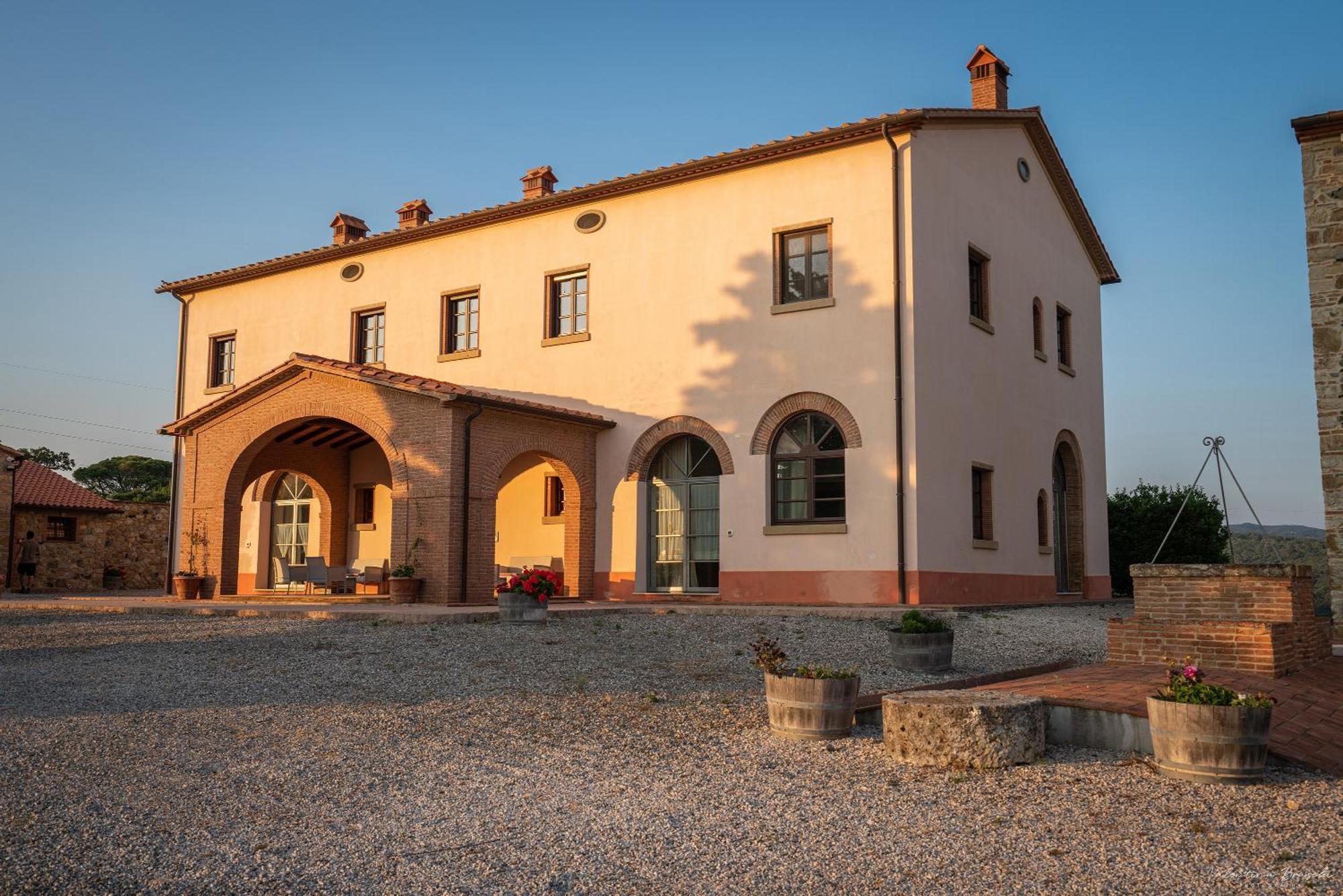 Agriturismo Tenuta Pakravan Papi Riparbella Esterno foto